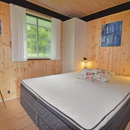 3 Bedroom Nice In Nakskov بيت للعطل *