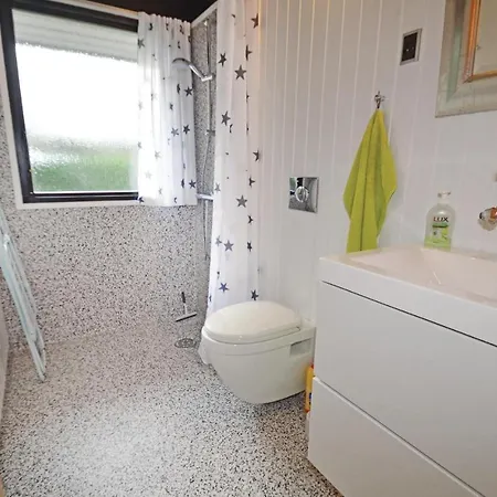 بيت للعطل 3 Bedroom Nice In Nakskov