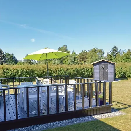 3 Bedroom Nice In Nakskov بيت للعطل *